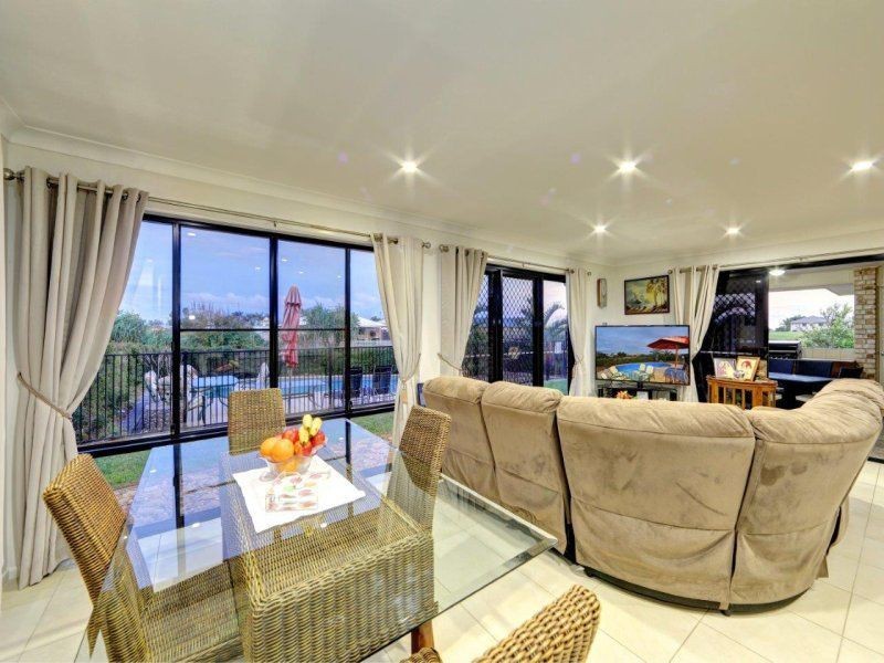 5 tulipwood place, Coral Cove QLD 4670