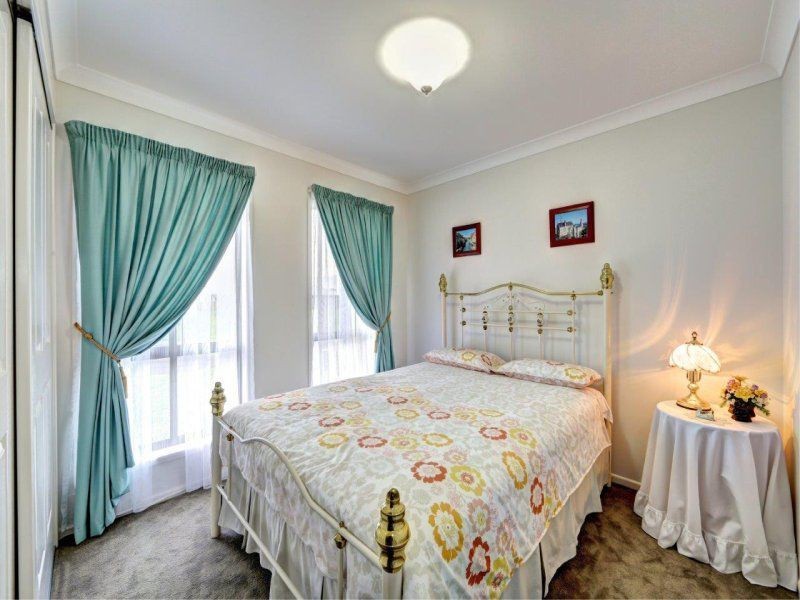 5 tulipwood place, Coral Cove QLD 4670