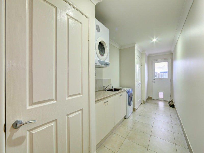 5 tulipwood place, Coral Cove QLD 4670