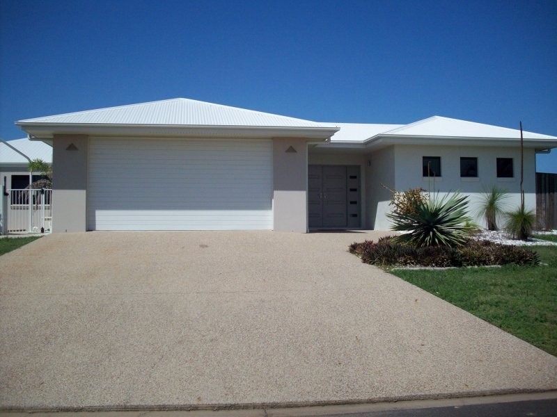 3 tuckeroo place, Coral Cove QLD 4670