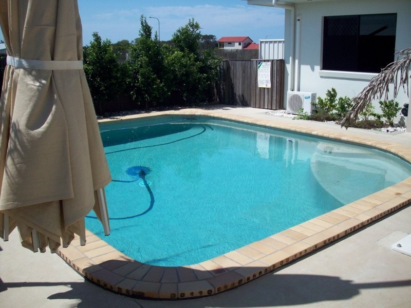 3 tuckeroo place, Coral Cove QLD 4670