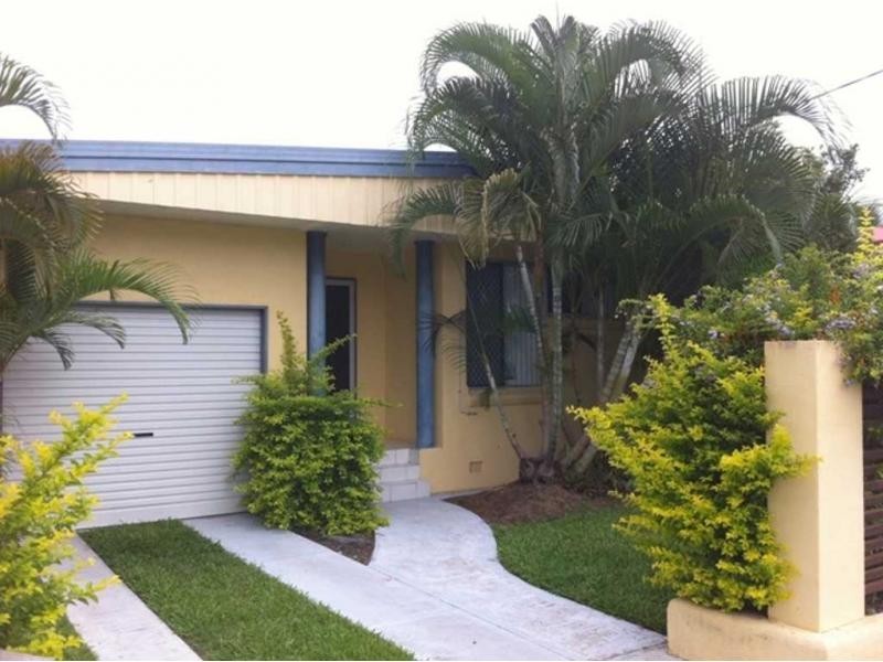 17 MacLeod Street, Bundaberg West QLD 4670