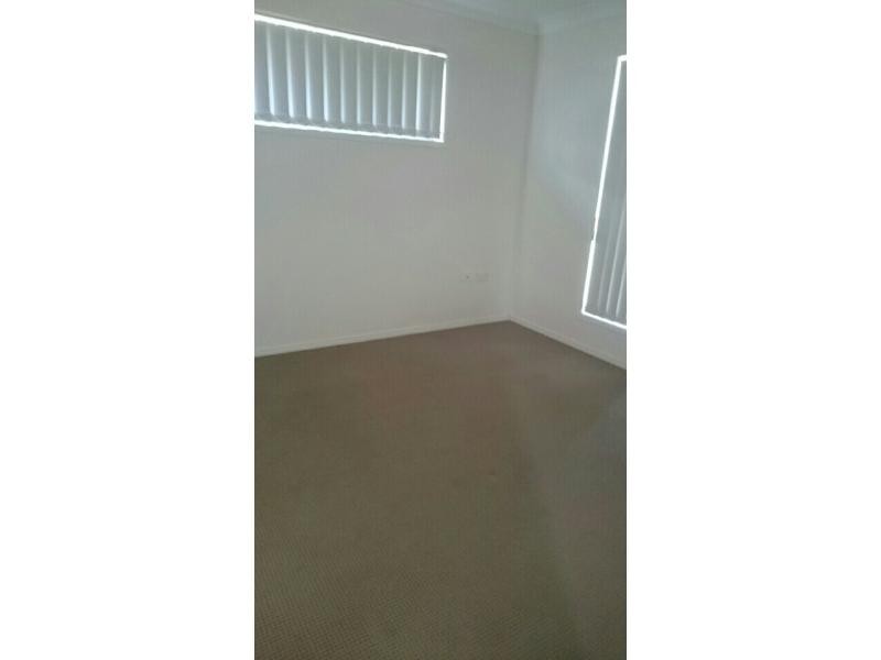 10 darby street, Branyan QLD 4670