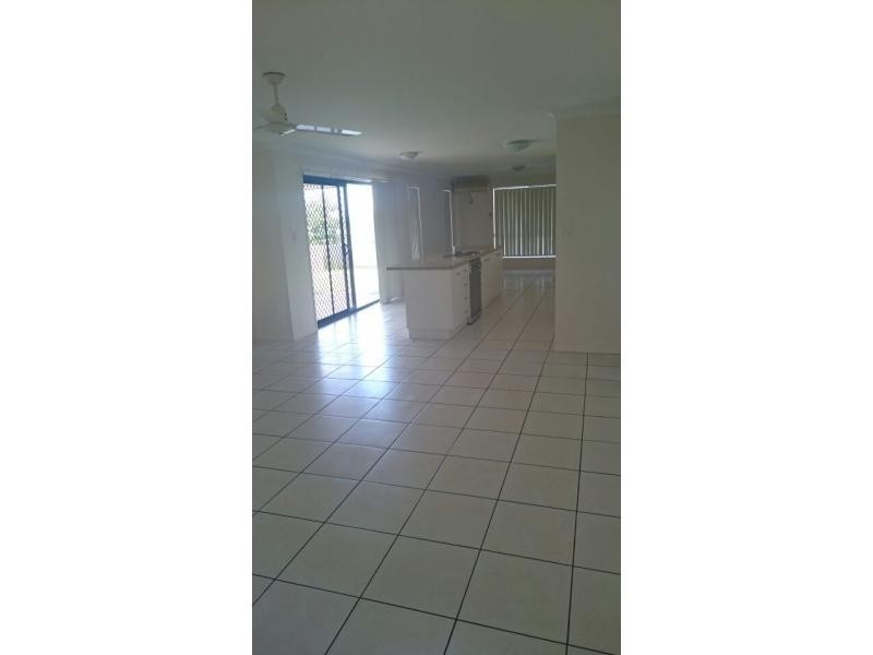 10 darby street, Branyan QLD 4670