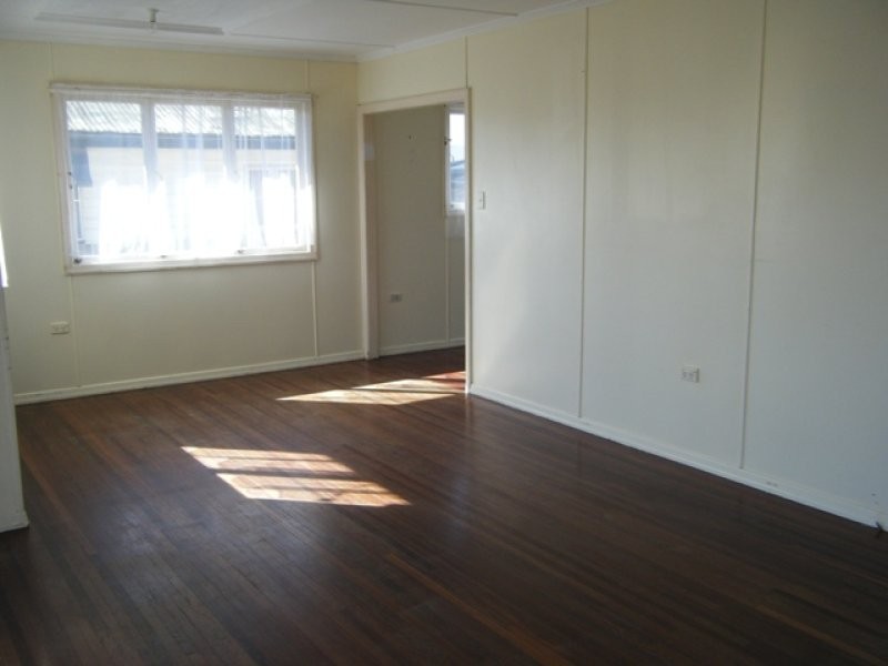 3 spence street, Svensson Heights QLD 4670