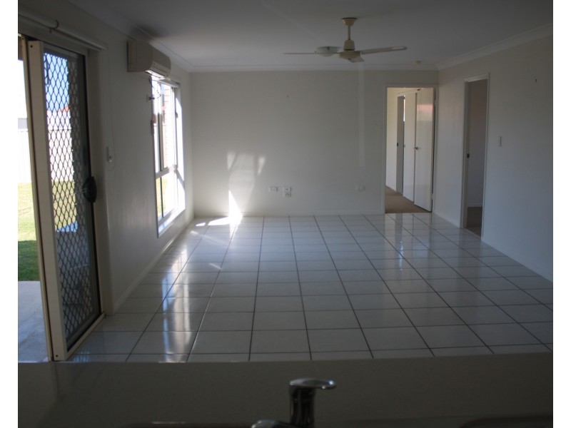 100 Fairway Drive, Bargara QLD 4670