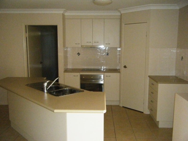 6 Hopton Place, Bundaberg North QLD 4670