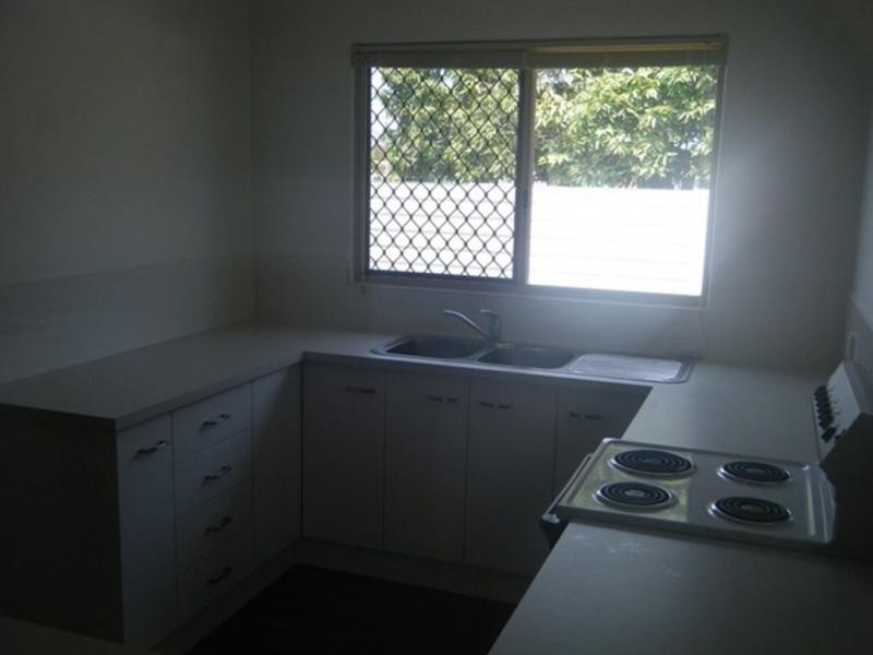 Avenell Heights QLD 4670