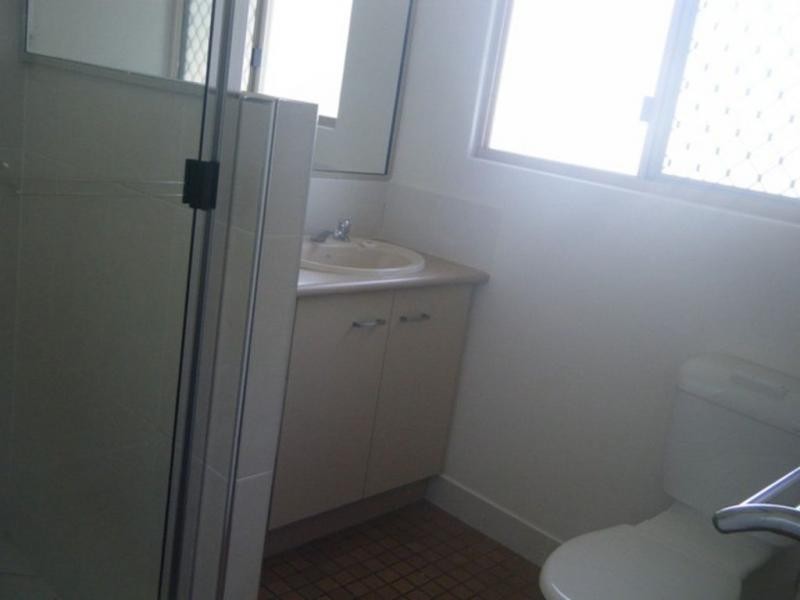 Avenell Heights QLD 4670