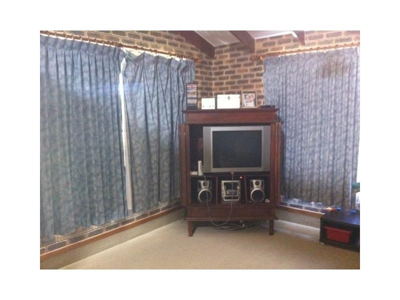 Avenell Heights QLD 4670