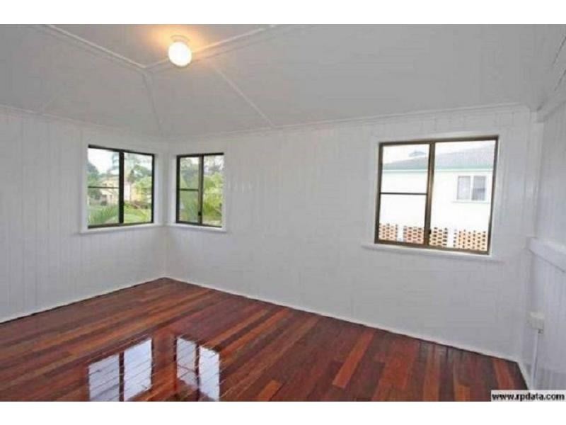 Svensson Heights QLD 4670