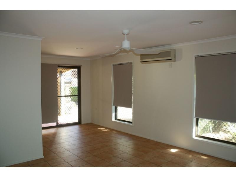 Avenell Heights QLD 4670