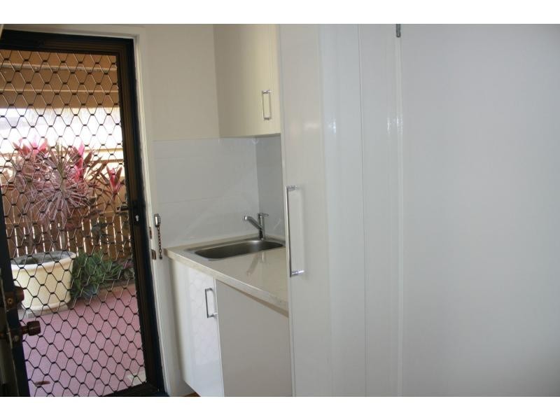 Avenell Heights QLD 4670