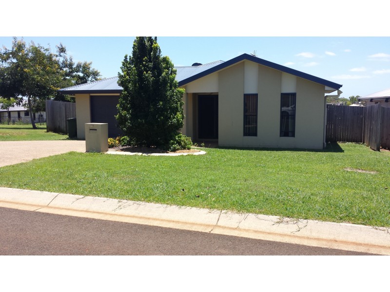 10 Darby St, Branyan QLD 4670