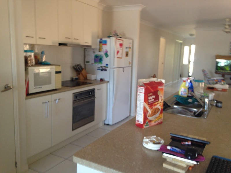 10 Darby St, Branyan QLD 4670