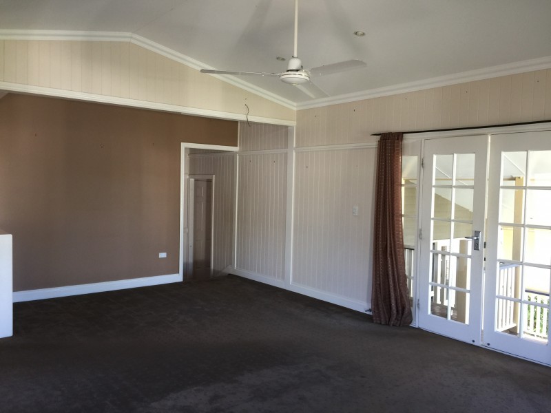 92 Lamb St, Walkervale QLD 4670