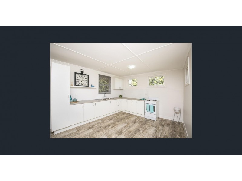 12 Courtice St, Walkervale QLD 4670