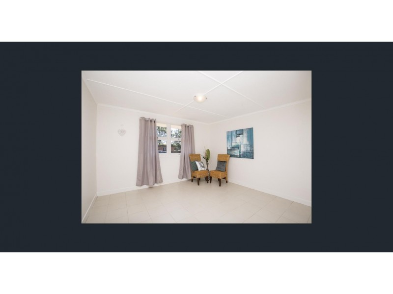 12 Courtice St, Walkervale QLD 4670