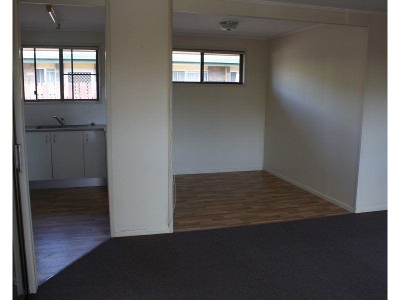 Avenell Heights QLD 4670