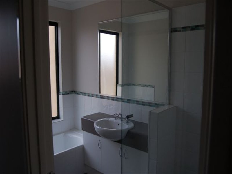 20 Wambiri Close, South Lake WA 6164