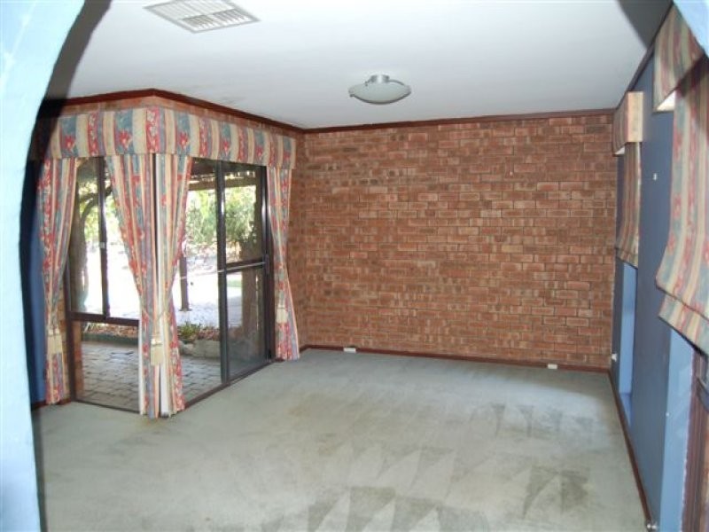 2 Dobie Court, Bull Creek WA 6149