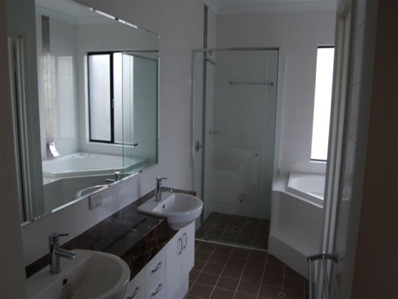 D/8 Finn Way, Tuart Hill WA 6060