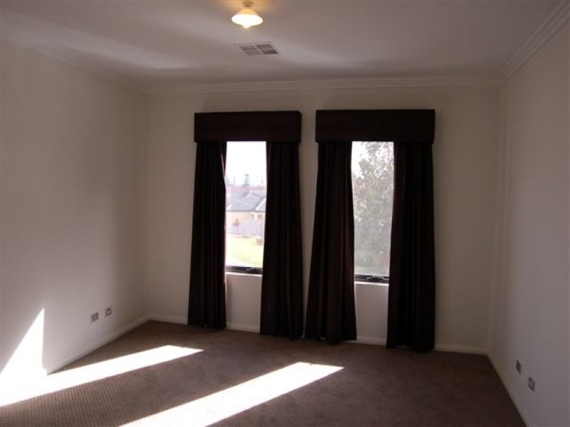 D/8 Finn Way, Tuart Hill WA 6060