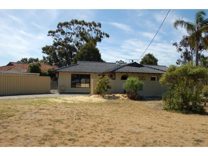 8 Keith Road, Rossmoyne WA 6148