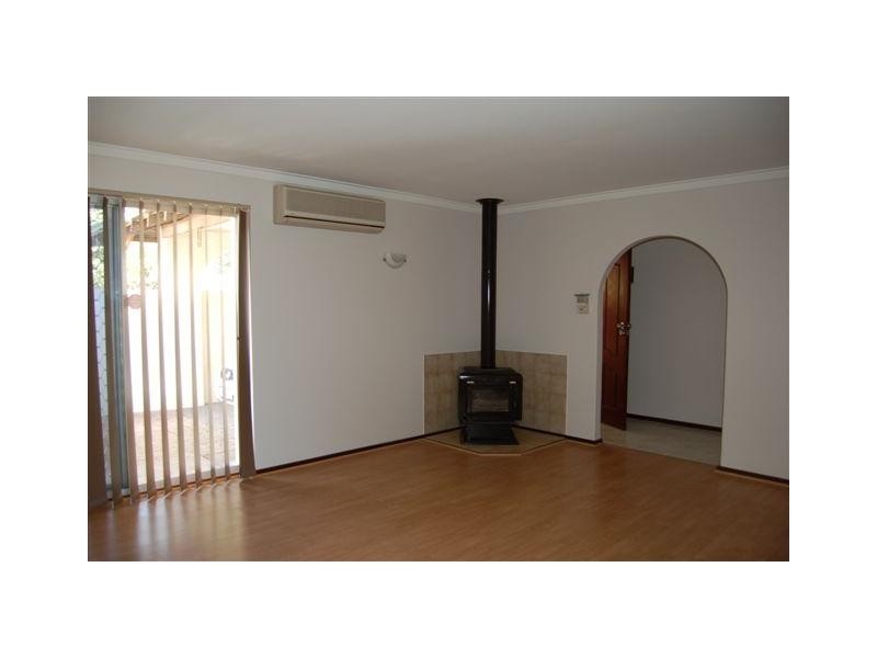 8 Keith Road, Rossmoyne WA 6148