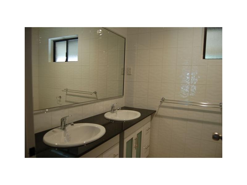 8 Keith Road, Rossmoyne WA 6148