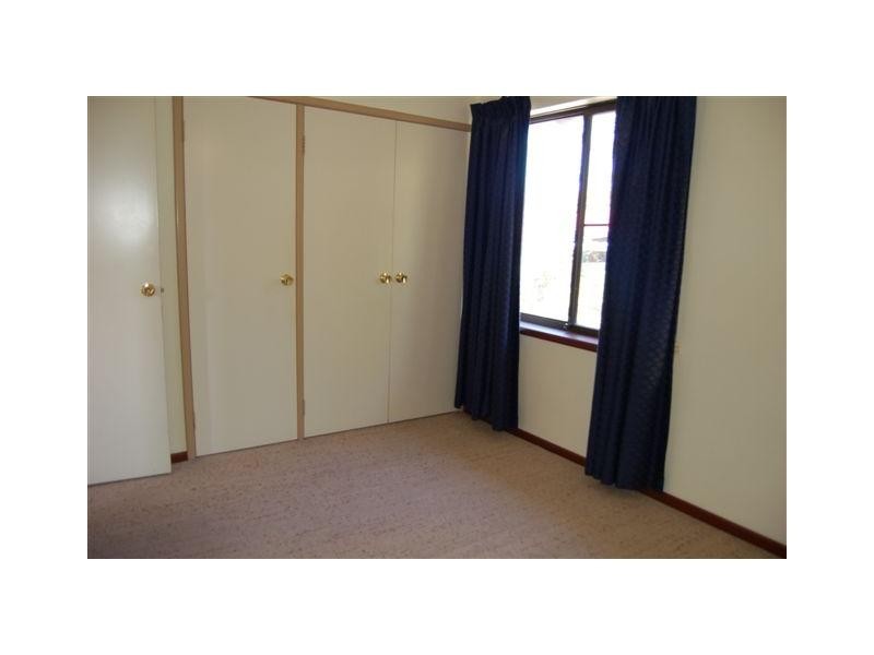 4/3 Bowra Avenue, Woodlands WA 6018