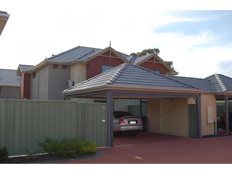 24/21 Bryanstan Pass, Madeley WA 6065