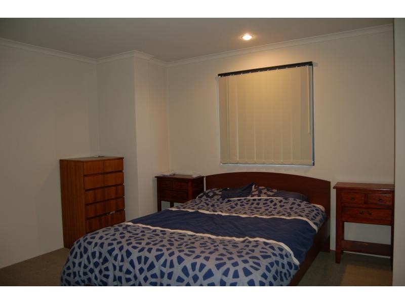 24/21 Bryanstan Pass, Madeley WA 6065