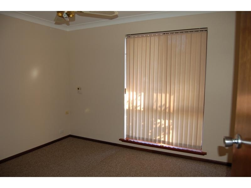 8 Camfield Place, Beechboro WA 6063