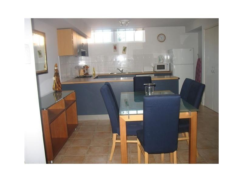 2/117 Lake Street, Northbridge WA 6003