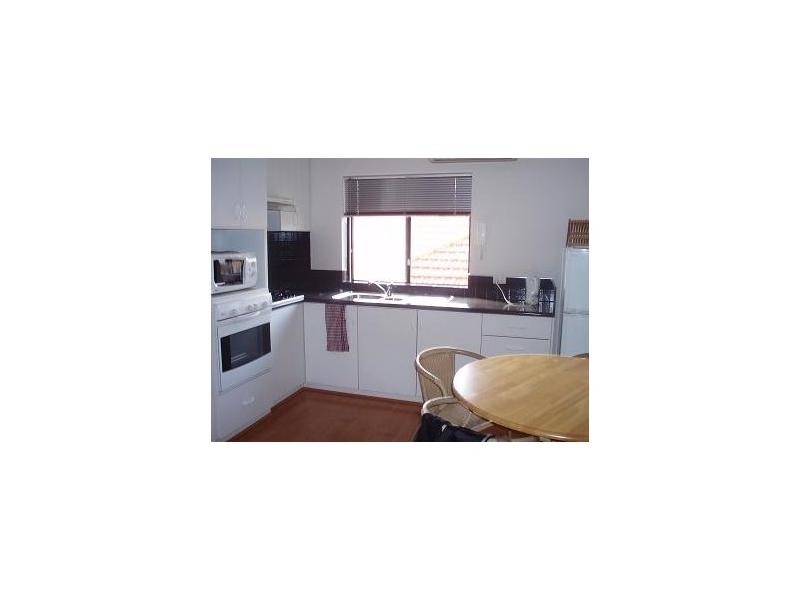 8/345 Stirling Street, Highgate WA 6003