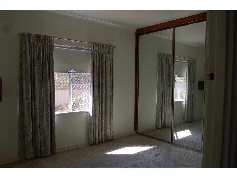 4 Oakney Avenue, Nollamara WA 6061