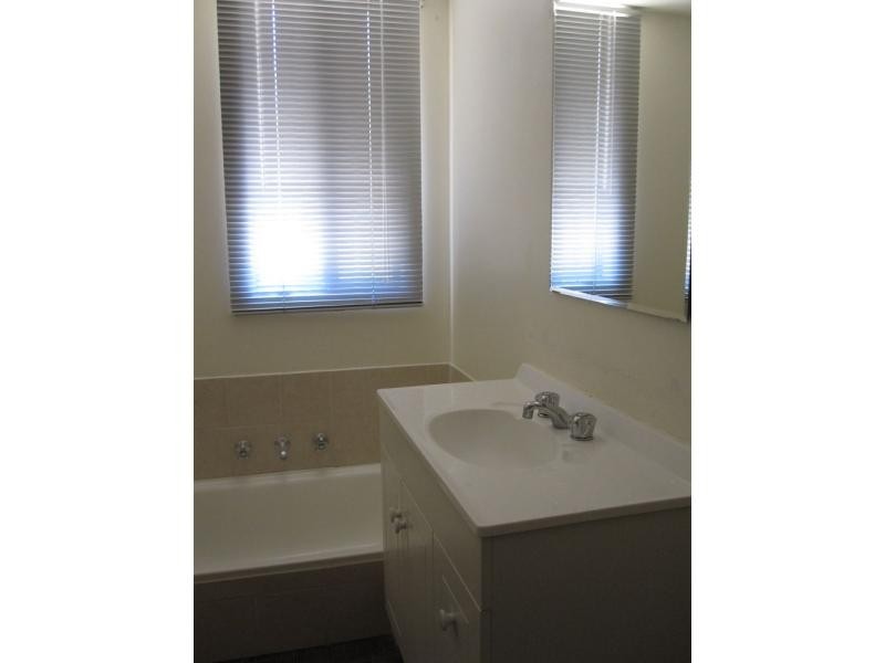 B/34 Cookham Road, Lathlain WA 6100