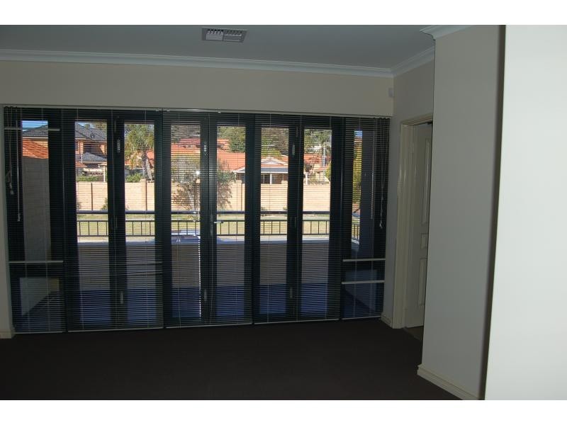 B/15 Tyler Street, Joondanna WA 6060