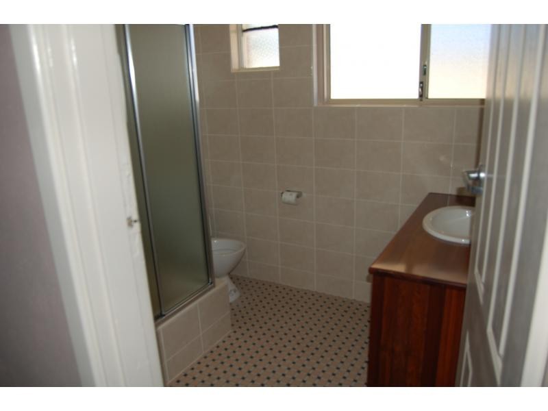 2/274 Flinders Street, Nollamara WA 6061