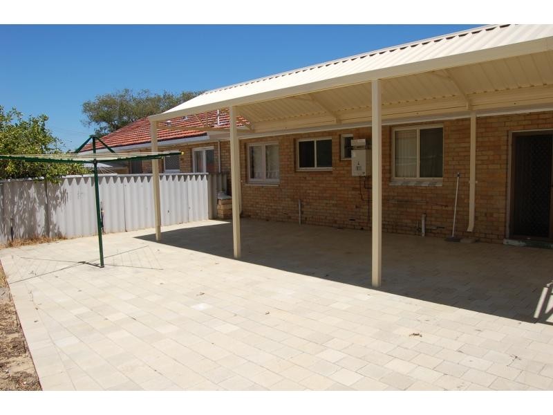 2/274 Flinders Street, Nollamara WA 6061