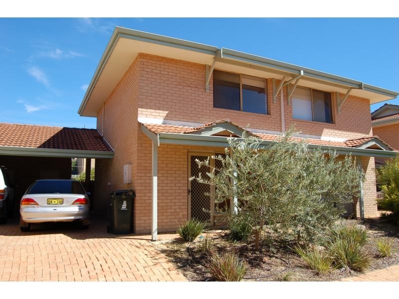 9/17 Cayley Street, Glendalough WA 6016