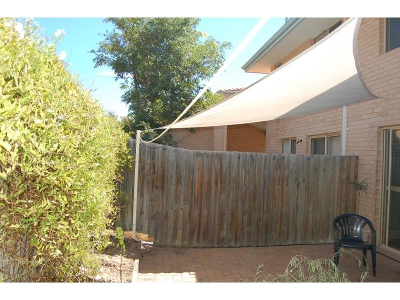 9/17 Cayley Street, Glendalough WA 6016