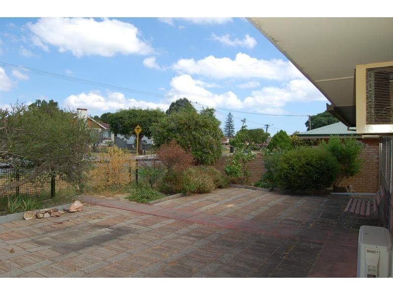 1 Douglas Avenue, Yokine WA 6060
