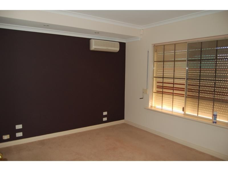 B/111 Hamilton Street, Stirling WA 6021