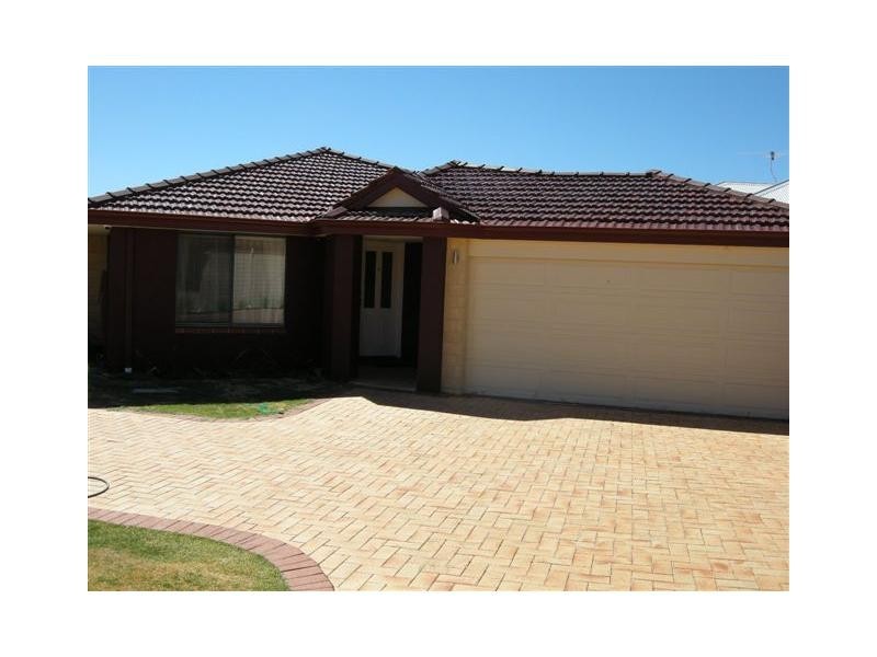 4/11 Waterhall Road, South Guildford WA 6055