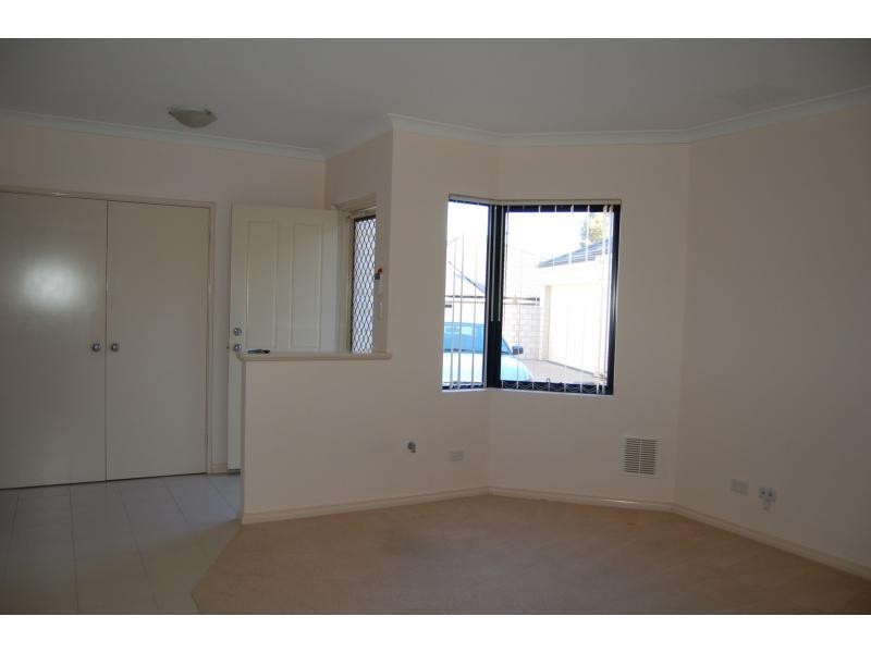 C/13 May Drive, Nollamara WA 6061