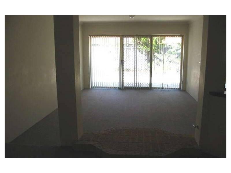 95 Meadow View Drive, Ballajura WA 6066