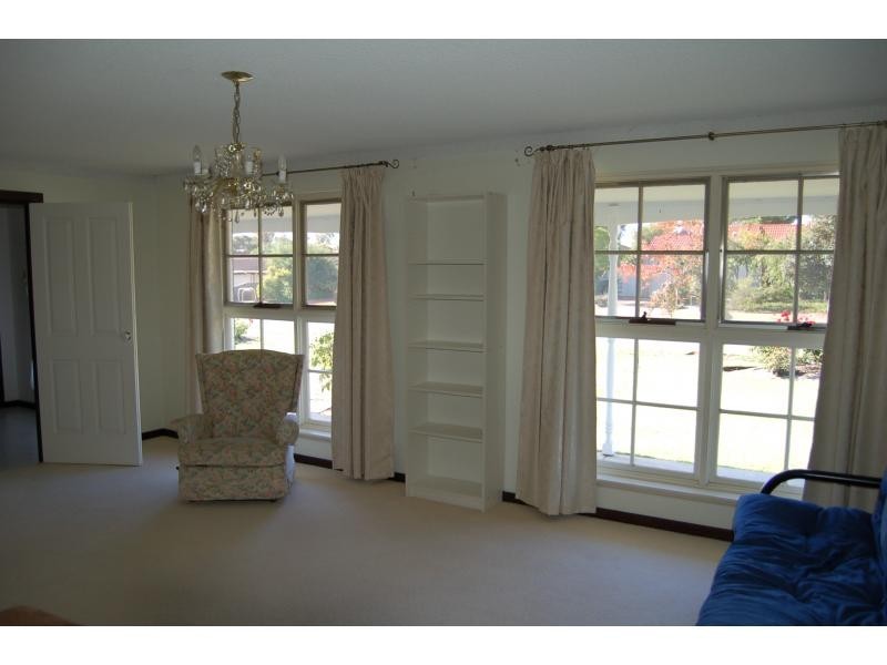 31 Hatfield Way, Booragoon WA 6154