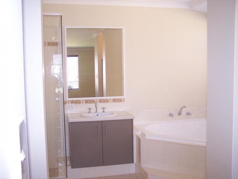 5 Philadelphia Parade, Canning Vale WA 6155